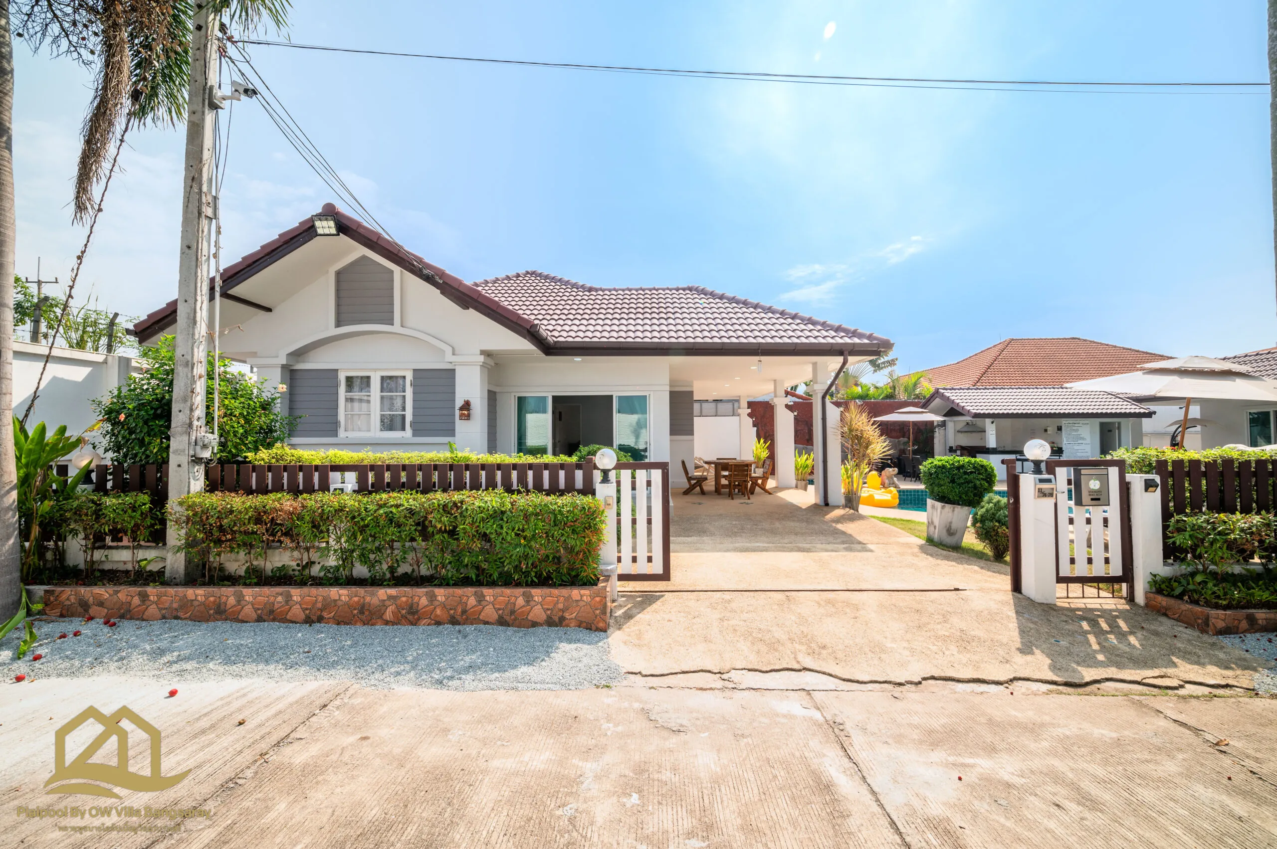 พูลวิลล่าบางเสร่